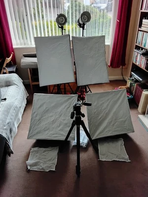 Two sets of photography studio lights a manfrotto tripod plus weights - Image 1 of 4