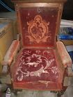 Alte/Antike rote Sessel und Sofaganituren [Antiquitten]