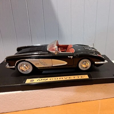 1:18 Scale Motor Max -  1958  Chevrolet Corvette Convertible (  Black ) Model - Image 1 of 4