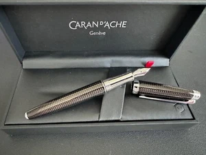 Caran D'Ache V2 Collection De Nuit Silver Plated/Rhodium Coated FP Med nib (4799 - Picture 1 of 8