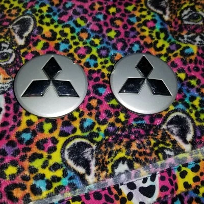 Tapacubos central rueda Mitsubishi Raider Galant OEM 52014443 ~ 2 tapas  Foto 1 de 4