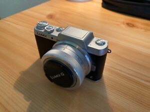 Panasonic Lumix DMC-GF7 Spiegellose Systemkamera (inkl. 32GB SD)