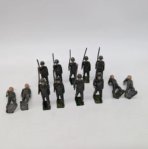 Britains LTD US Infantry Toy Soldiers Figure Lot Of 13 Lead Figures - Picture 1 of 8