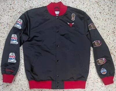 Mitchell & Ness NBA Chicago Bulls NBA Finals Satin Jacket Size Large - Image 1 of 4