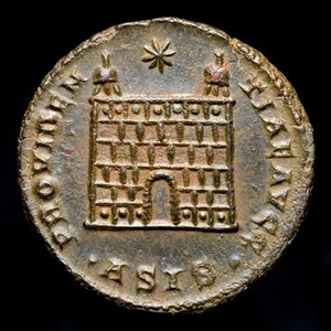 *Lucernae* Constantine I Follis PROVIDENTIAE AVGG / •ASIS• Siscia 328-9 - Picture 1 of 3