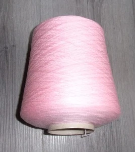 415 gm cone of warm pink acrylic knitting yarn - 2 ply from Bramwell - Picture 1 of 2