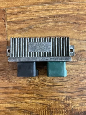 2005 2006 2007 6.0L Ford F250 F350 F450 Diesel Glow Plug Module Relay Switch OEM - Image 1 of 4