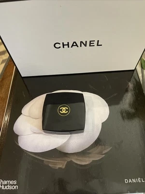 Chanel Les 4 Ombres A Paupieres Effect Multi Effect Quadra EyeShadow  No 5 - Image 1 of 4