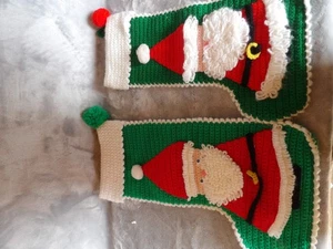 2 handgefertigte gestrickte Weihnachts-Weihnachtsstrümpfe, leichter Unterschied - Bild 1 von 16