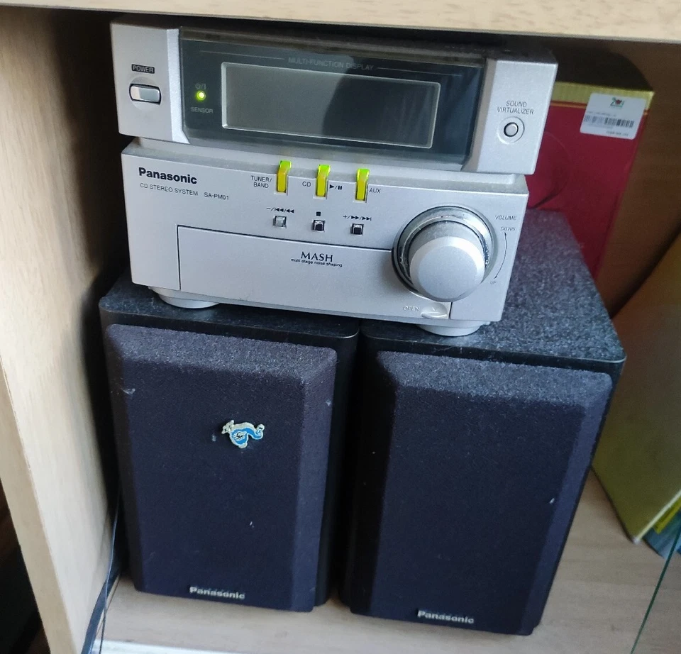 Partially Working Vintage 20 Years Panasonic CD Radio Stereo System SA-PM01  - Image 1 of 4