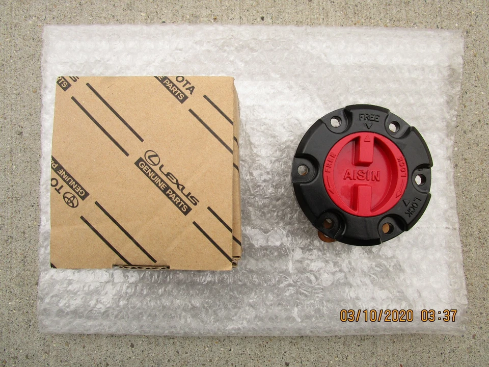 86 - 89 TOYOTA VAN FREE WHEEL MANUAL LOCKING HUB CAP COVER QTY 1 OEM BRAND NEW - Image 1 of 4