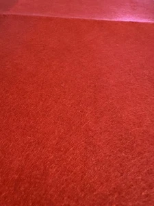 Weicher Filzstoff, 56x76 cm + Rest, sattes rot - Bild 1 von 2