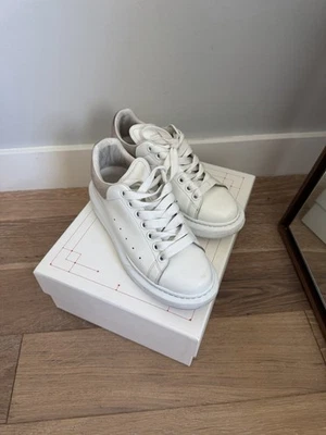 ALEXANDER MCQUEEN Zapatillas de Gran Tamaño Blanco/Rosa Gamuza Foto 1 de 4