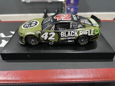 Ty Dillon Rifle Negro Café 1/24 Elite 2022 Foto 1 de 4