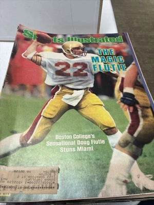 Vintage Sports Illustrated Lot Of 25 See Discription - Image 1 of 4