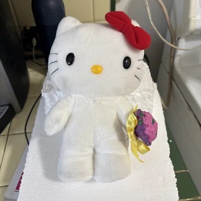 9 Inch vintage 1995 Sanrio  hello Kitty non-talking stuffed animal plus toy - Image 1 of 4