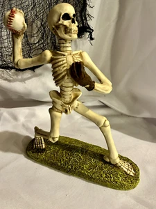 Halloween Ghoulish 11.5 Baseball Player w/ glove Skeleton Figure skull Resin 11" - Picture 1 of 4