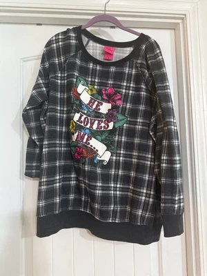 Torrid Betsey Johnson He Loves Me Tatuaje Acogedora Polar Pullover Sudadera Nueva 2X  Foto 1 de 3
