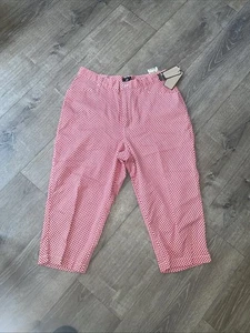 Lee Women’s Size 16M Capri Stretchy New With Minor Miscolor - Picture 1 of 14