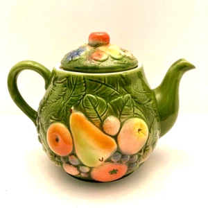 VTG What's Vincent Cadeaux Tea Pot Fruit 1980s Raised Majolica Style Ceramic - Picture 1 of 10