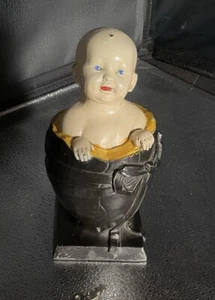 1924 L.V. ARONSON Baby in Eierbank, schwarz mit Deckel und Schlüssel - Bild 1 von 8