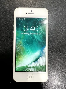 Apple iPhone 5 A1428 Unlocked Smartphone 4G LTE Silver 16GB IOS 10.3.3 (B4) - Picture 1 of 7