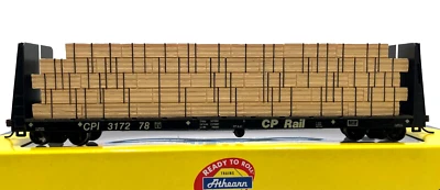 HO ATHEARN 92715 60' BULKHEAD WITH LUMBER LOAD CANADIAN PACIFIC CP 317278 - Image 1 of 2