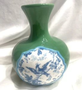 "Florero Whimsical Anthropologie verde y azul cobalto pájaros 5""x4""" - Imagen 1 de 12