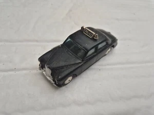 VINTAGE 1950'S CORGI TOYS 209 RILEY PATHFINDER POLICE CAR DIECAST EXCELLENT - Picture 1 of 7