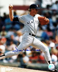 Joe Niekro AUTO New York Yankees 8x10 Photo Schwartz Sports COA - Picture 1 of 2