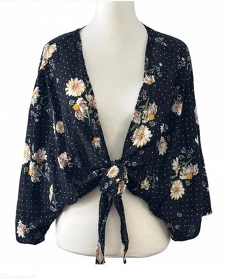 Top Kimono Lauren Conrad Floral Corbata Cintura Frente Abierto Foto 1 de 4
