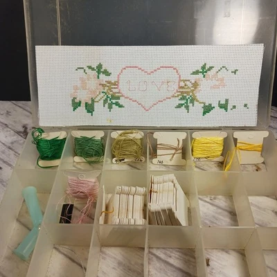 Hilo de bordar DMC 6 piezas bobinas de papel bordado "LOVE" parcialmente acabado Foto 1 de 4