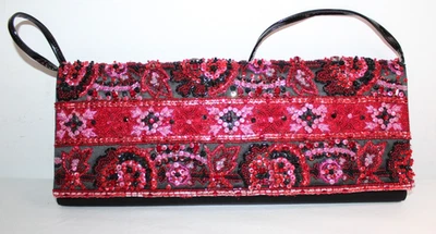 Bolso de hombro Carolina Herrera satinado con cuentas solapa negro rojo Foto 1 de 4