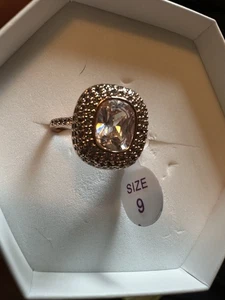 Bomb Party Ring RG96319 April 25 That Dazzling Glow Diamond CZ Rose Gold Size 9 - Picture 1 of 2