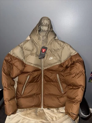 Nike Men’s Primaloft Storm-Fit Hooded Insulated Puffer Jacket Size Medium NWT - Image 1 of 4