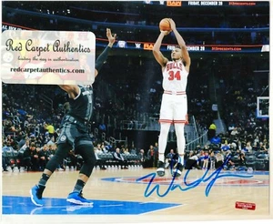 FOTO FIRMATA WENDELL CARTER JR 8X10 BECKETT BAS CHICAGO BULLS con cacao - Foto 1 di 1