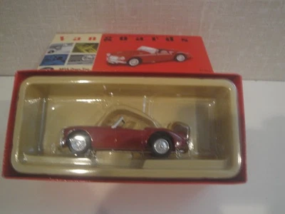 Vanguards 1:43 Scale Die-Cast MGA Open Top - Image 1 of 4