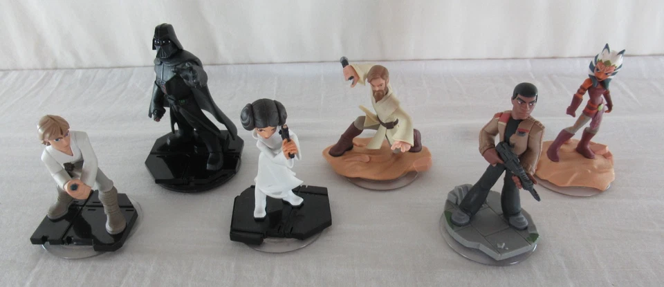 Disney Infinity 3.0 Star Wars Mixed Lot of 6 Figurines DAMAGED Vader Luke Leia - Image 1 of 4