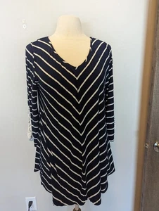 Blusa túnica con ribete de encaje talla 1X Roommates - Imagen 1 de 5