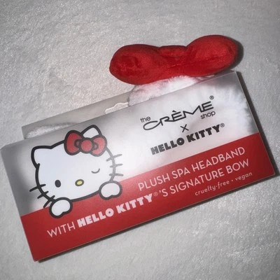 Diadema spa de felpa The Crème Shop con lazo exclusivo de Hello Kitty Foto 1 de 4