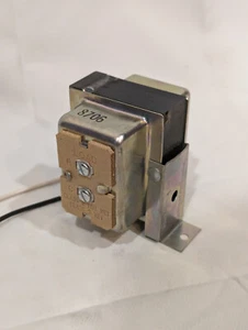 LOT 23x NEW Honeywell AT72D 1089 Class 2 Transformer 120V 50/60Hz 24V Type D - Picture 1 of 4