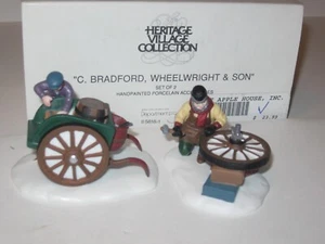 Dept 56 "C. Bradford, Wheelwright & Son" 2er Set #5818-1 Heritage Village  - Bild 1 von 5