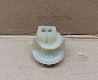 PUERTA BOMBILLA DELANTERA VW PASSAT B3 B4 POLO 2 FELIA REF 867953124 - Imagen 1 de 4