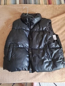 OLD Navy Faux Leather Puffer Vest Large - Picture 1 of 6