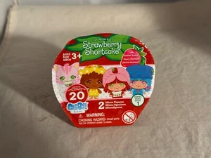 2024 CheeBee Strawberry Shortcake Blind Pack 2pc. 1.5" Figurine Set - Picture 1 of 1