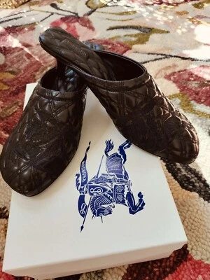 💝 Mula para mujer de cuero acolchado negro con logotipo de Burberry. Regalo Super San Valentín 💝EU38 Foto 1 de 4