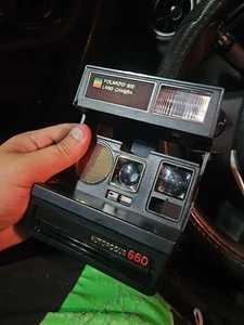 Vintage Polaroid Sun 660 Auto Focus Instant Camera Excellent Condition, Tested - Picture 1 of 2