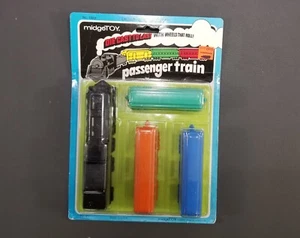 VTG MIDGETOY DIECAST PASSENGER TRAIN SET NEW IN ORIGINAL PACKAGE - Picture 1 of 9