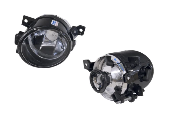 LUZ ANTINIEBLA LADO IZQUIERDO VOLKSWAGEN AMAROK 2H 2012-2016 Foto 1 de 1