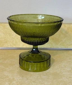 Retro Avacado Green Glass Compote/Centerpiece/Pedestal Trinket Bowl - Picture 1 of 7